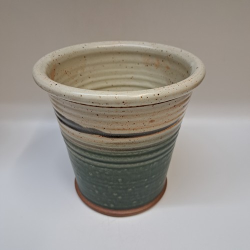 #251249 Utensil Caddy Green/Ivory $22 at Hunter Wolff Gallery